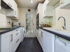Kitchen- click for photo gallery